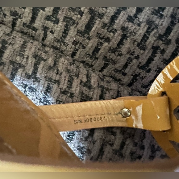 TORY BURCH MILLER SAND PATENT LEATHER SANDALS SIZE 7.5M – RETAIL $195.00+ - Picture 7 of 10